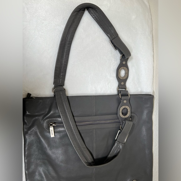 HOBO International Large Pearl Gray Magazine Tote - Picture 7 of 14